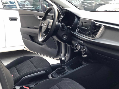 Imagen 11 de 11 de Kia Rio 2019 1.6 L Sedan At