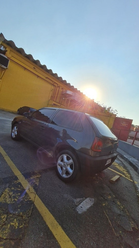 Imagem 2 de 3 de Volkswagen Gol 2002 1.0 Special 3p