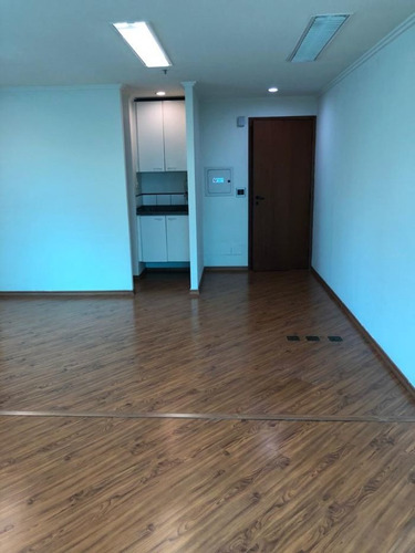 Imagem 8 de 18 de Sala Comercial À Venda Na Rua Américo Brasiliense, Chácara Santo Antônio (zona Sul), São Paulo - Sp - Liv-15263