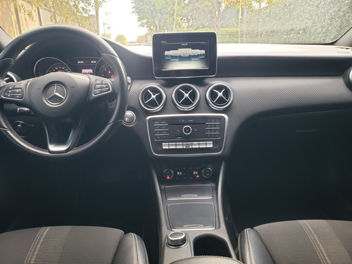 Mercedes-Benz Clase A 1.6 A200 Urban 156cv