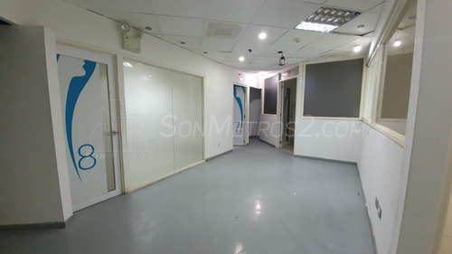 Imagen 7 de 15 de Local En Alquiler Prado Del Este Cc Concresa B-9qnx 1508