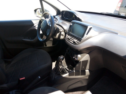 Peugeot 208 1.6 Allure Touchscreen 2016