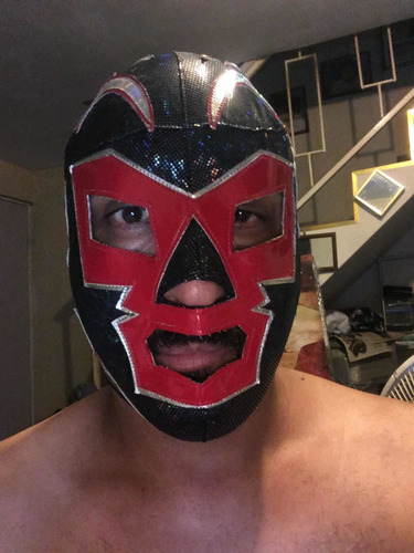 Máscara Dr. Wagner Jr. Semiprofesional Negro Con Rojo (Usado)