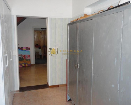 Venta Y Alquiler Temporario De Gran Casa En Pinares A Una Cuadra De La Playa- Ref: 4176