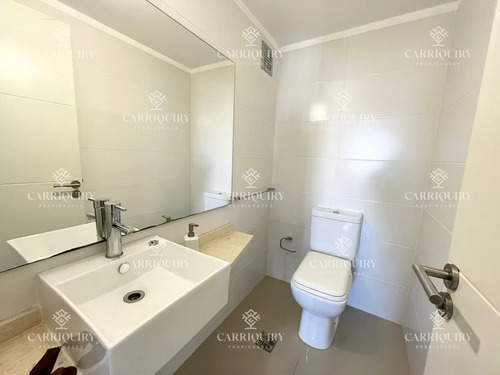 Apartamento En Brava, 3 Dormitorios *