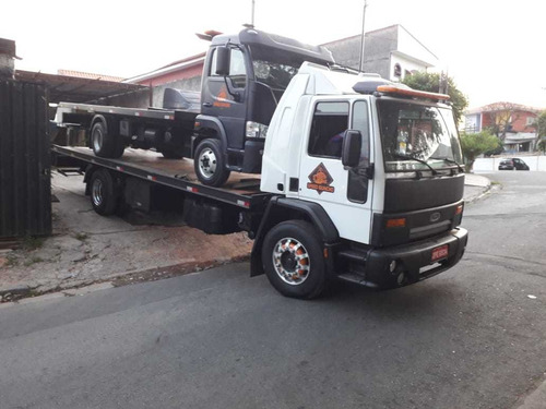 Imagem 3 de 15 de Ford Cargo 1717