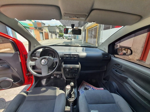 Imagem 15 de 15 de Volkswagen Fox 2010 1.0 Vht Plus Total Flex 5p