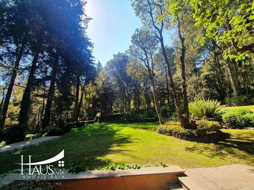 Casa De Revista En El Bosque De Tlalpuente.