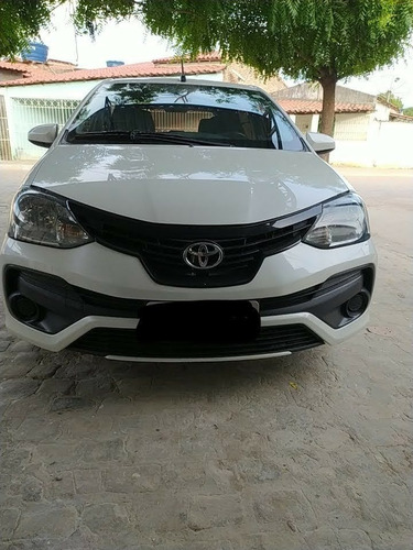 Imagem 7 de 9 de Toyota Etios