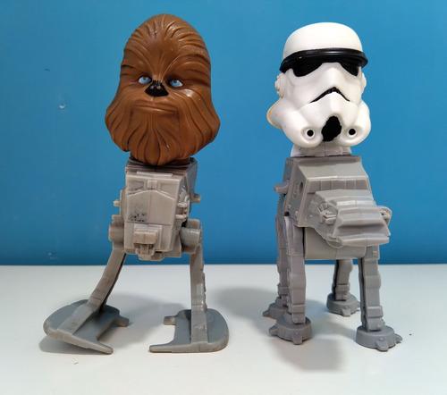 Set Muñecos Star Wars X 2 (storm Tropper Y Chewbacca)2008 (Usado)