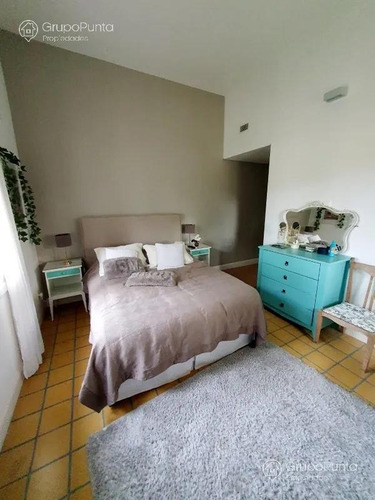 Casa - Beverly Hills