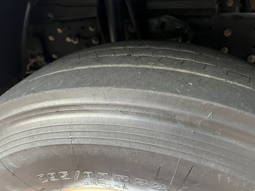 Mercedes-benz Axor 1933 - 4x2 - 2019 - Leito Teto Alto