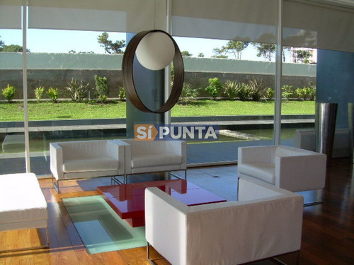 Imagen 24 de 30 de Apartamento En Alquiler Anual