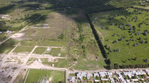 Chacra De 9,4 Hectáreas Con Arroyo En Gualeguaychú.