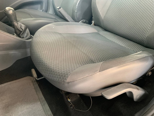 Imagem 8 de 15 de Volkswagen Gol 1.0 12v (flex)