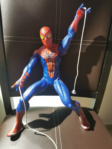 The Amazing Spiderman Hasbro 2012 Marvel (34 Cm)