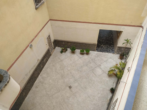 Imagen 12 de 14 de Apartamento En Venta En La Av. Cajigal De San Bernardino