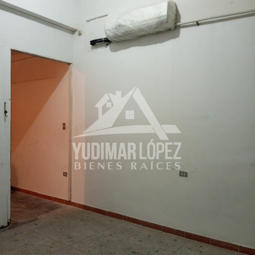 Espacioso Local En Alquiler En Urb. Santa Ana Maracay Edo. Aragua.