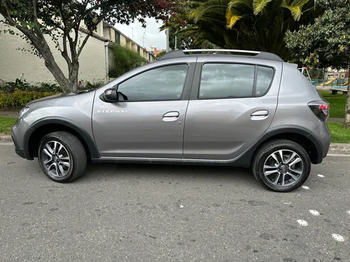 Renault Stepway 1.6 Dynamique / Intens Automática
