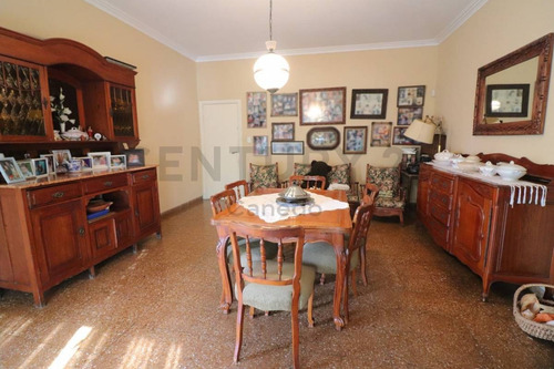 Imagen 4 de 30 de Hermosa Casa Con Galpón En San Fernando!!