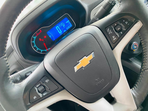 Imagem 6 de 11 de Chevrolet Spin 2018 1.8 Activ 5l Aut. 5p
