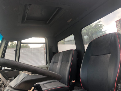 Imagem 6 de 8 de Ford Cargo 2630