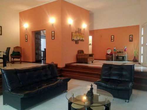 Casa Urb Club Hípico, Los Teques