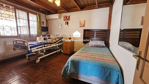 Se Vende Amplia Casa En Comuna De San Miguel,