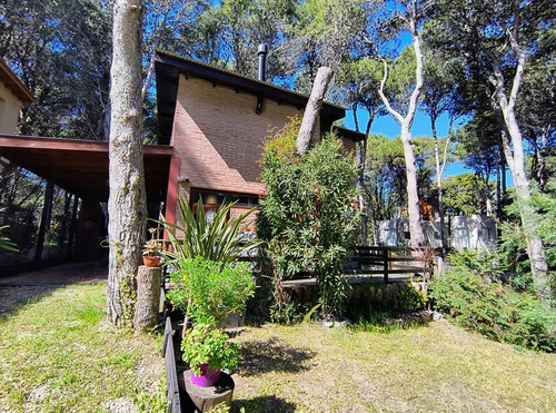 Casa En El Bosque De Mar Azul