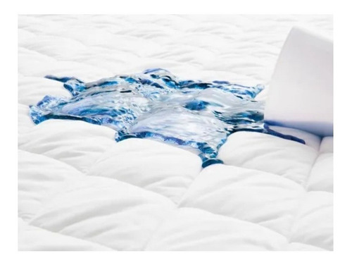 Cubre Colchón Impermeable King + Fundas