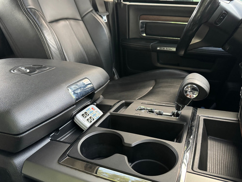 RAM 1500 5.7 Laramie Atx V8
