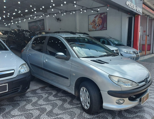 Imagem 4 de 8 de Peugeot 206 1.4 Presence 2007
