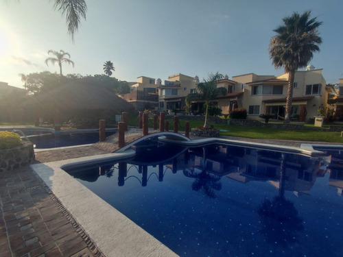 Residencia En Venta En Burgos Bugambilias