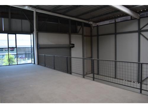Arriendo Bodega 425,3 M2 + 69,24 M2 De Altillo, Av. La Monta