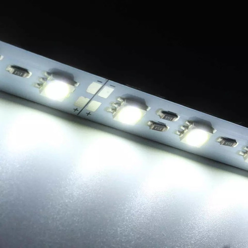 Imagen 6 de 8 de Línea Led Baúl O Cajuela 30 Cm