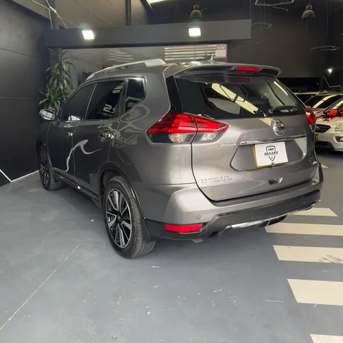 Nissan X-Trail 2.5 Exclusive