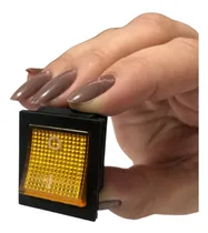 Comprar Interruptor Gangorra (on\u002Foff) Amarela 16 - 20a 4 Terminais