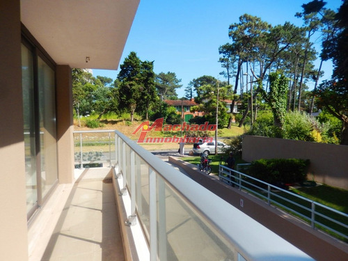 Imagen 16 de 29 de Venta De Apartamento De Un Dormitorio En Punta Del Este