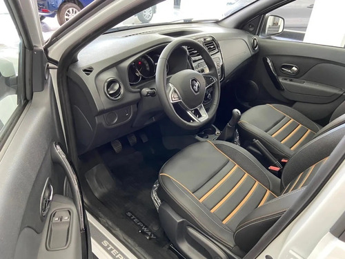 Imagen 11 de 25 de Renault Sandero Stepway 1.6 Zen