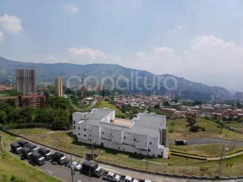 Apartamento En Arriendo Itaguí 472-4911