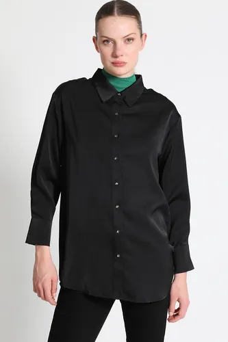 Blusa Camisera Básica Negro Liola