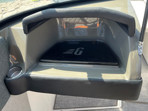 Lancha Geuna F212 Supreme Con Mercury 150hp Xl 4 Tiempos