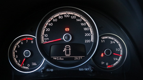 Volkswagen Up! 1.0 High Up! 75cv 3 P - 102351 - C