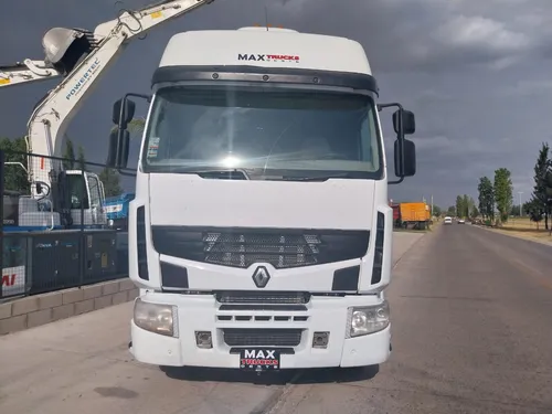 Renault Premium 440