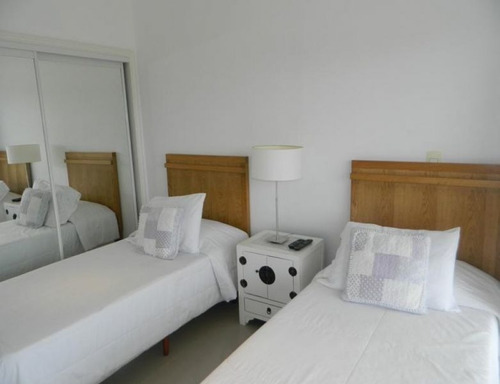 Venta De Apartamento 4 Dormitorios En Pinares, Punta Del Est
