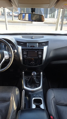 Imagen 8 de 15 de Nissan Frontier 2.8 Le 4x2 Manual 2018 Unico Dueño Gris