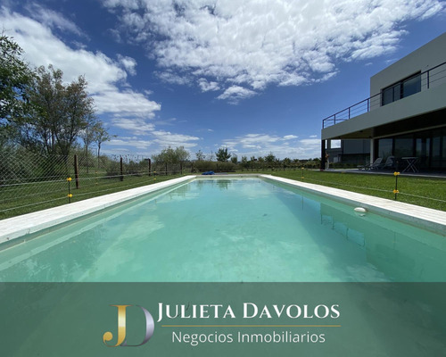 Casa En Venta 5 Ambientes Puertos Del Lago Barrio Acacias Escobar-maschwitz