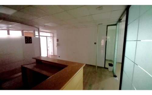 Imagen 15 de 30 de Arriendo Oficina De 681,81 M2, Metro Pedro De Valdivia