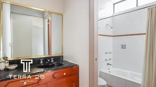 Casa En Venta En Lomas De Tarango