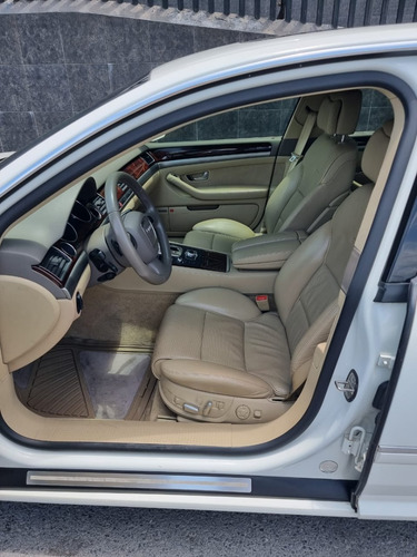 Imagen 9 de 13 de Audi A8 2006 Premium